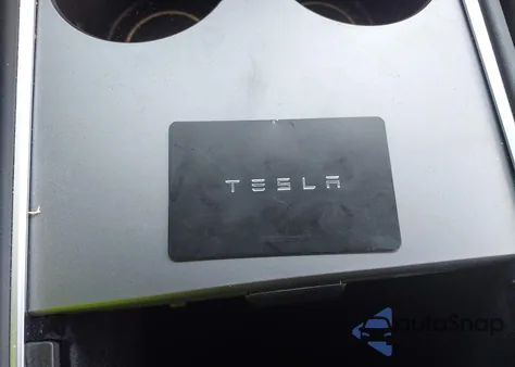 2023 Tesla Model Y Rwd из США, поврежденный, VIN 7SAYGDED8PF923374